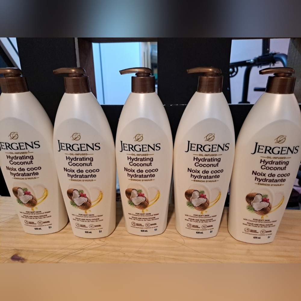 Lot Of 5 New Jergens Oil-Infused Hydrating Coconut Lotion Set